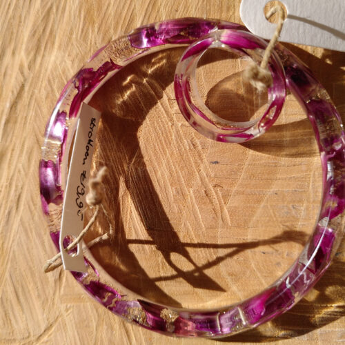 Armband van resin, sprankelend